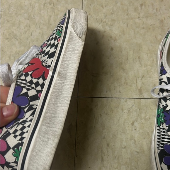 Vans size 8 Women's Floral Canvas Sneakers Multicolor LIKE NEW AMAZING CONDITION - Picture 5 of 13